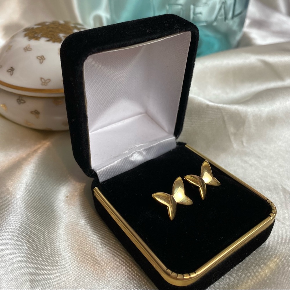 Vintage Sterling Silver Vermeil Butterfly Stud Earrings - Picture 4 of 10
